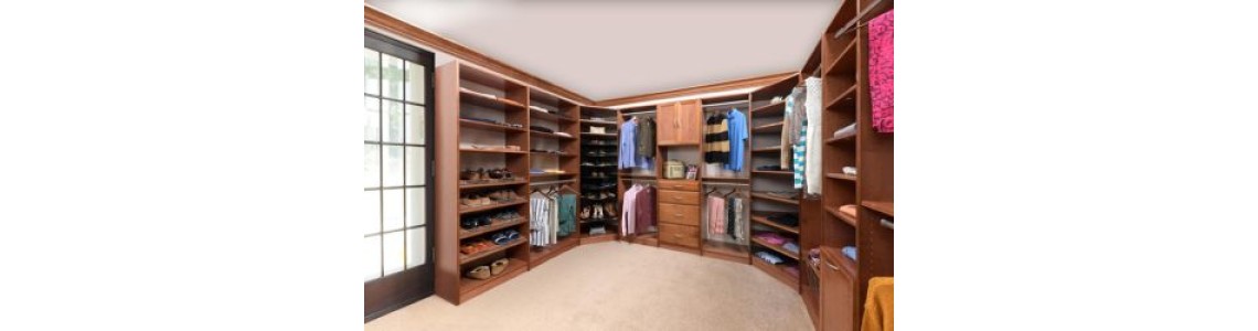 6 Tips for Organizing a Couple’s Primary Closet