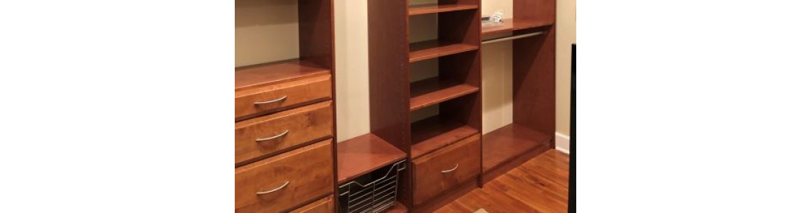 Closet Storage: Are Drawers or Shelves Best for You?